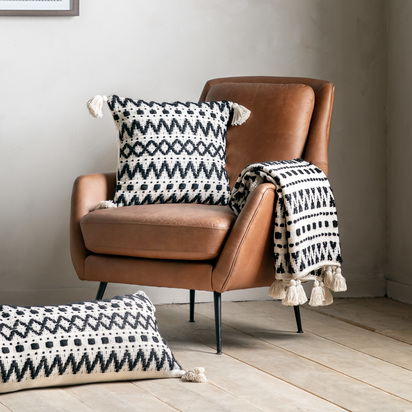 Black & Cream Tufted Cushion 450x450mm