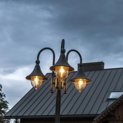 Firenze 3 Light Lamp Post