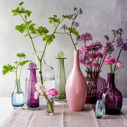 Dartington Crystal Cushion Vase, H21.5cm, Heather Heather | H21.5 x W16 x D16cm