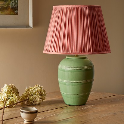 Ted table lamp in green