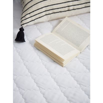 John Lewis Synthetic Soft Touch Washable Quilted Mattress Protector White | Double