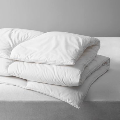 John Lewis Microfibre Duvet, 10.5 Tog White | H28 x W28 x D28cm