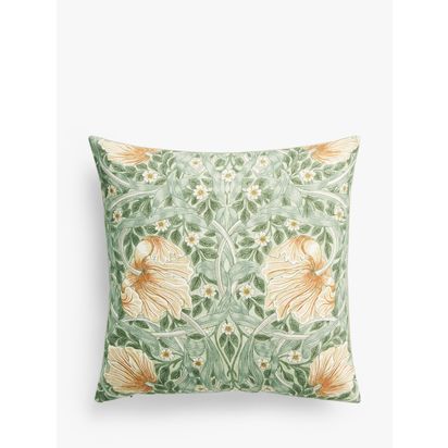 Morris & Co. Pimpernel Cushion Bayleaf | 43 x 43cm