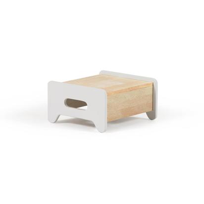 Cecilia kidsâ€™ step-stool in solid natural and white pine