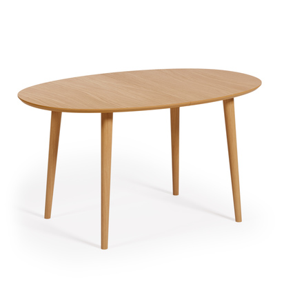 Oqui extendable oval table with an oak veneer and solid wood legs, Ã˜ 140 (220) x 90 cm