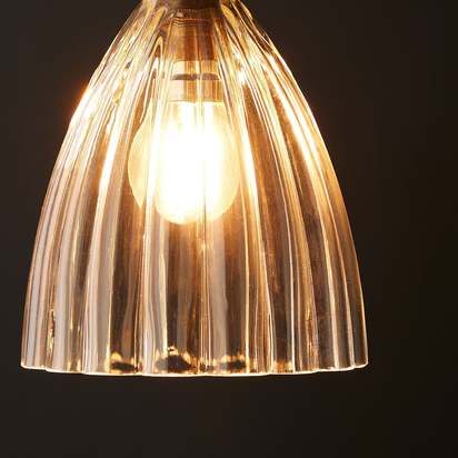 Smaller Scallop in clear glass