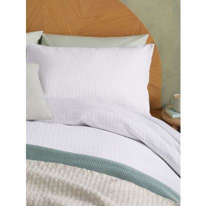 John Lewis Diamond Flower Seersucker Duvet Cover Set White | King set