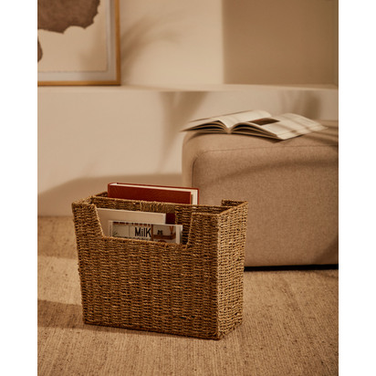 Guixols natural fiber magazine rack with a natural finish
