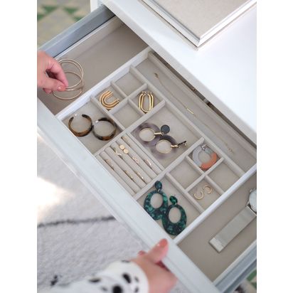 Stackers Large In-Drawer Jewellery Slider, White White | Medium: H3.5 x W30.5 x D26cm