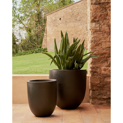 Aiguablava plant pot in black cement, Ã˜ 39 cm
