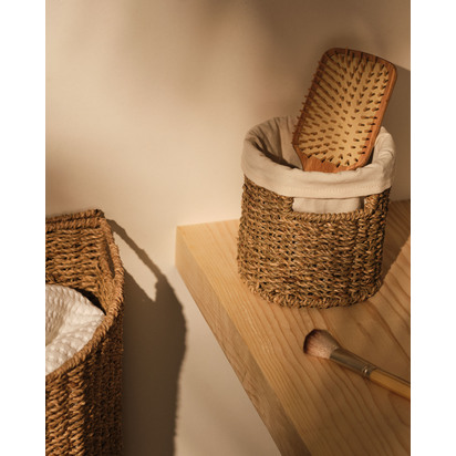 Tossa natural fiber basket