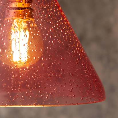 Hazelette pendant in magenta bubble glass