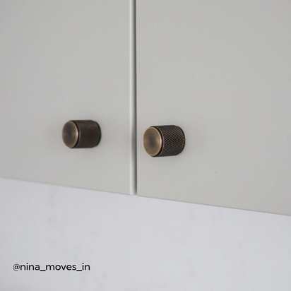 BROOKS Knurled Cylindrical Knob - Antique Brass - Default Title