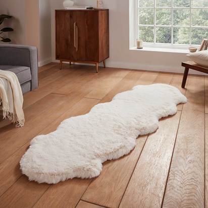 Super Teddy Faux Sheepskin Rug