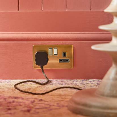 Double Florence plug socket in brass