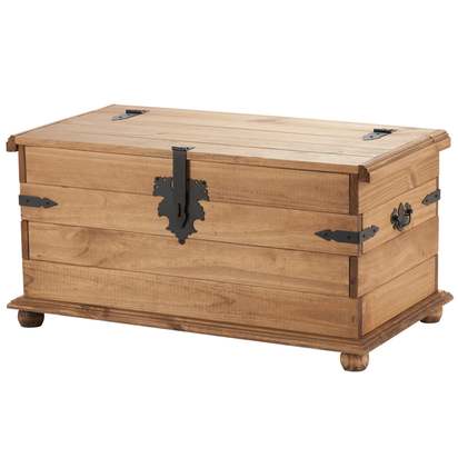 Corona Storage Trunk, Pine