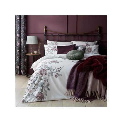 Laura Ashley Bronwen Throw Purple | L130cm x W170cm