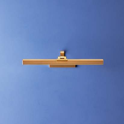 Regular Marcel rechargeable picture light in antique brass finish