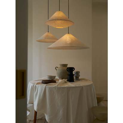 Siya - collapsible linen shade