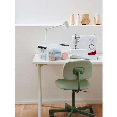 SmartStore  Classic Plastic Storage Box with Lid, 14L Clear | H18 x W30 x D40cm