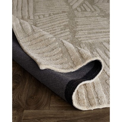 Open uri20240903 23973 rvoeu7?1725367276