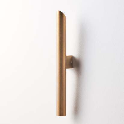 Padme IP54 up and downlighter in brass
