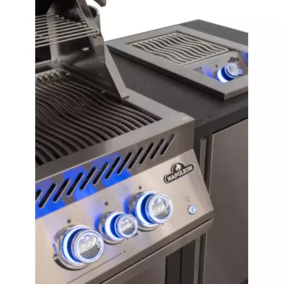 Napoleon Oasis Compact Stainless Steel Outdoor Kitchen with 6-Burner Gas BBQ Stainless Steel | H129 x W225 x D83cm