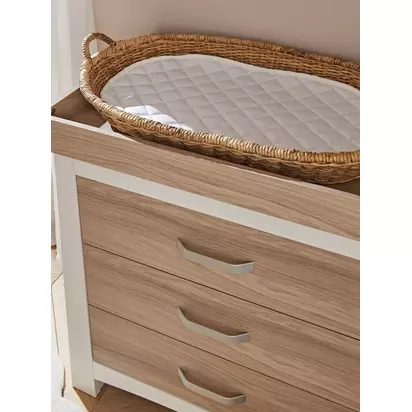 CuddleCo Musa Rattan Changing Basket and Liner, Natural Natural | H15 x W50 x D89cm