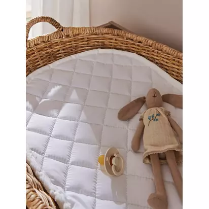 CuddleCo Musa Rattan Changing Basket and Liner, Natural Natural | H15 x W50 x D89cm