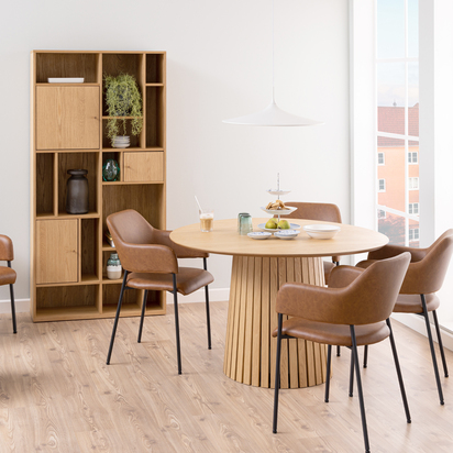 Sloane Round Dining Table in Oak