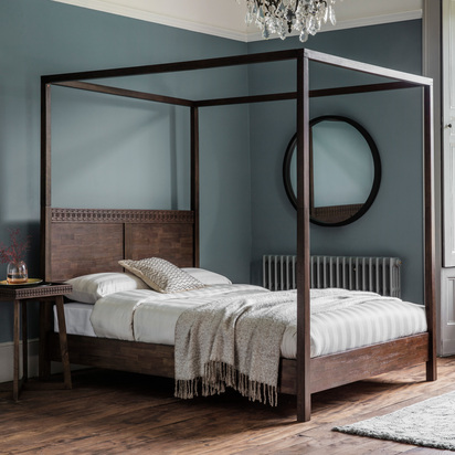 Montford Retreat 4 Poster 5' Bed  - Kingsize