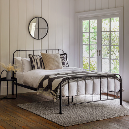 Loughton 4'6 Bedstead Black 1425x1990x1120mm  - Double