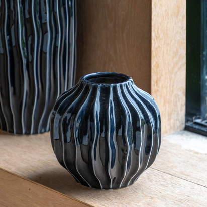 Studio Organic Ribbed Vase Midnight 180x180x170mm  - Small