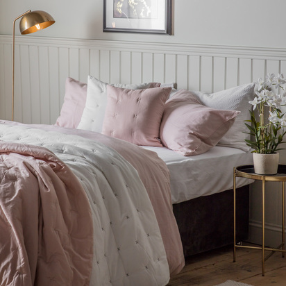 Studio Cotton Stitch Bedspread White Blush