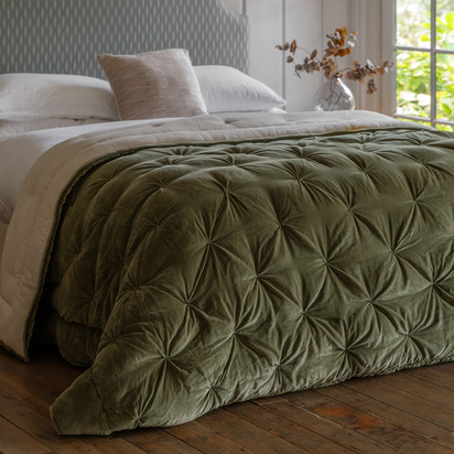 Glenshire Velvet Bedspread Green 2200x2400mm