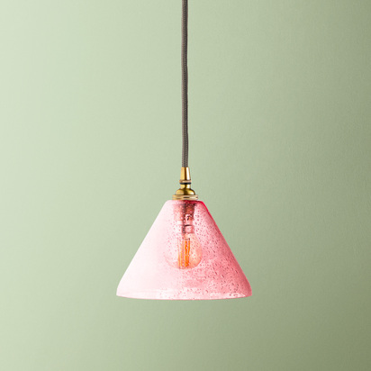 Hazelette pendant in magenta bubble glass