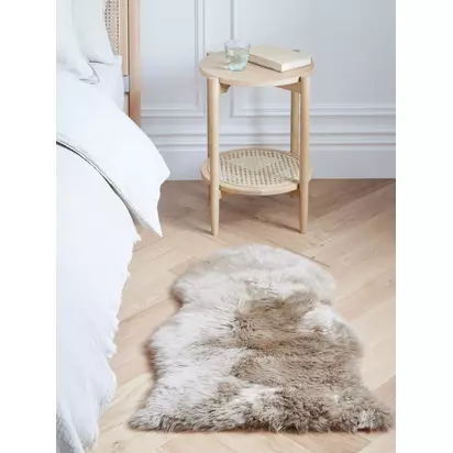 John Lewis New Zealand Single Sheepskin Rug Latte | L85 x W50 x D4cm