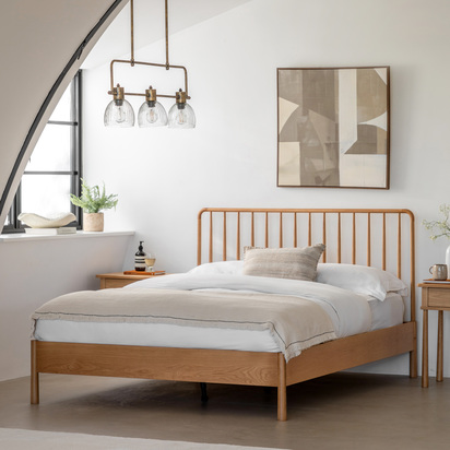 Maplewood 4'6in Spindle Bed  - Double