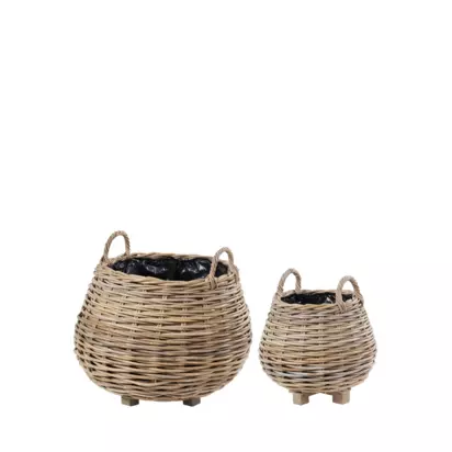 Pacific Kubu Rattan Indoor/Outdoor Bulbous Planter, Set of 2, Brown Brown