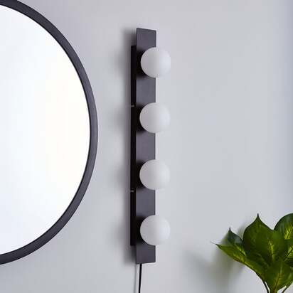 Coco Hollywood Mirror Plug In Light Bar