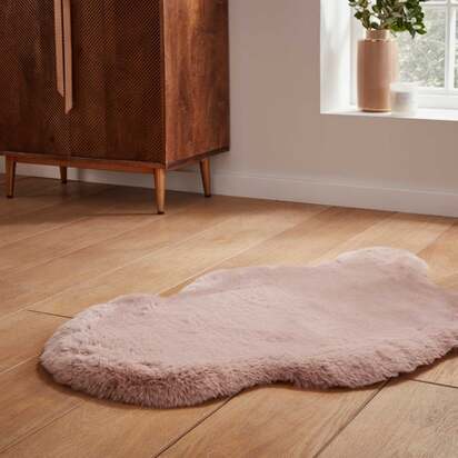Super Teddy Faux Sheepskin Rug