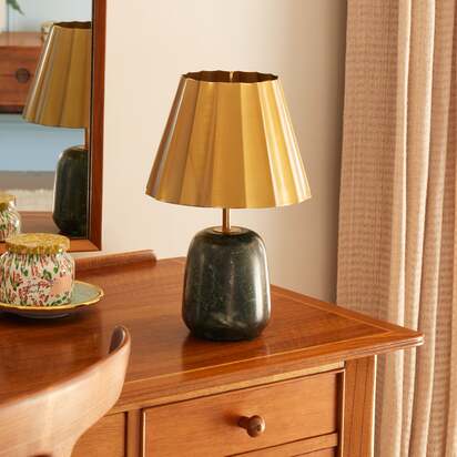 Thimble rechargeable table lamp in green marble