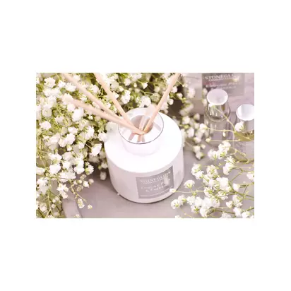 Stoneglow Luna English Pear & Freesia Reed Diffuser, 120ml White & Silver | 77mm x 77mm x 250mm
