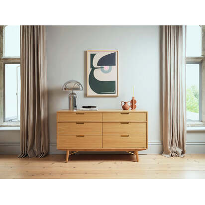 Chest of Drawers 01, Oak