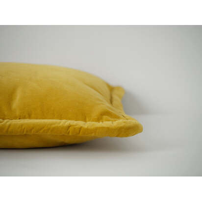 Cushion 04, Yellow Velvet