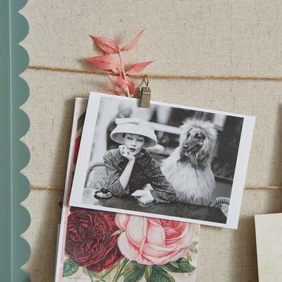 Remi Scalloped Edge Peg Board