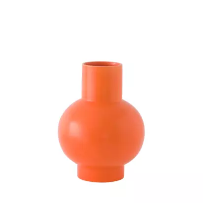 raawii Strøm Large 	Earthenware Vase, H24cm, Vibrant Orange Vibrant Orange | 24 x 18 cm