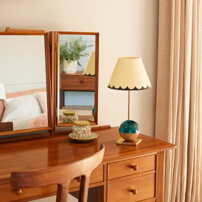 Lollie rechargeable table lamp in Azure resin