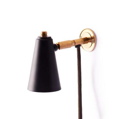 Nook wall light in black