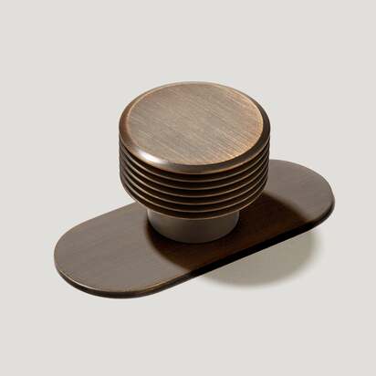 BEZEL Grooved Knob - Antique Brass - Knob with Backplate